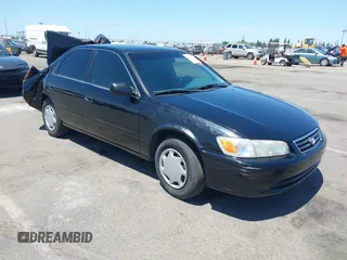 2000 Toyota Camry CE z VIN 4T1BG22K6YU009929, wystawiony jako IAAI lot #42345706 z przebiegiem Nie podano mil oraz . Historia ofert i sprzedaży dostępna na DreamBid. Obrazek 1.