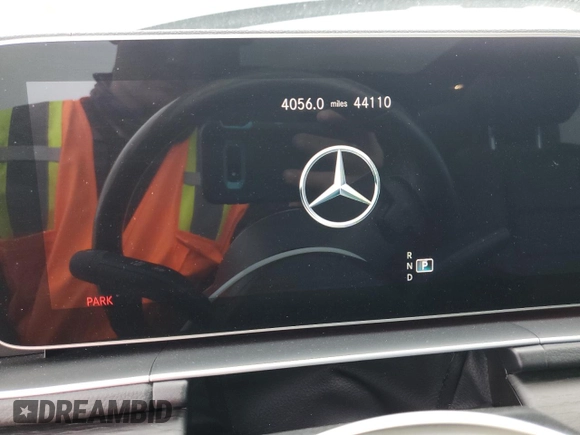 2022 Mercedes-Benz GLS 450 with VIN 4JGFF5KE1NA701996, listed as a Copart auction lot 47044115 with 44,110 mi miles and Salvage title. Bid and sale history available at DreamBid. Image 9.