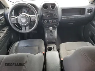 2011 Jeep Patriot Sport z VIN 1J4NT1GA8BD227976, wystawiony jako Copart lot #57175145 z przebiegiem 218 452 mil mil oraz Czysty tytuł • Clean title. Historia ofert i sprzedaży dostępna na DreamBid. Obrazek 8.