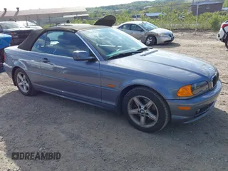 2002 BMW 3 Series 325Ci z VIN WBABS334X2JY42440, wystawiony jako IAAI lot #42142941 z przebiegiem Nie podano mil oraz . Historia ofert i sprzedaży dostępna na DreamBid. Obrazek 1.