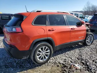 2021 Jeep Cherokee Latitude with VIN 1C4PJLCB0MD163918, listed as a Copart auction lot 42234095 with 95,274 mi miles and Salvage Title. Bid and sale history available at carsss.com. Image 3.