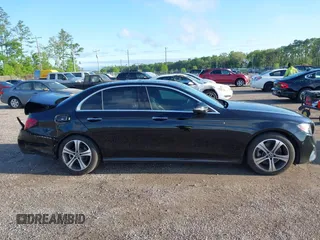 2018 Mercedes-Benz E-Class E 300 with VIN WDDZF4JB5JA474184, listed as a IAAI auction lot 41964703 with 32,278 mi miles. Bid and sale history available at carsss.com. Image 13.