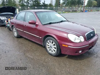 2004 Hyundai Sonata GLS with VIN KMHWF35H14A063760, listed as a IAAI auction lot 41925689 with 180,810 mi miles. Bid and sale history available at carsss.com. Image 1.