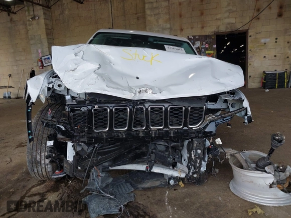 2023 Jeep Grand Cherokee Limited with VIN 1C4RJKBGXP8767666, listed as a IAAI auction lot 42364044 with 22,631 mi miles and . Bid and sale history available at DreamBid. Image 12.