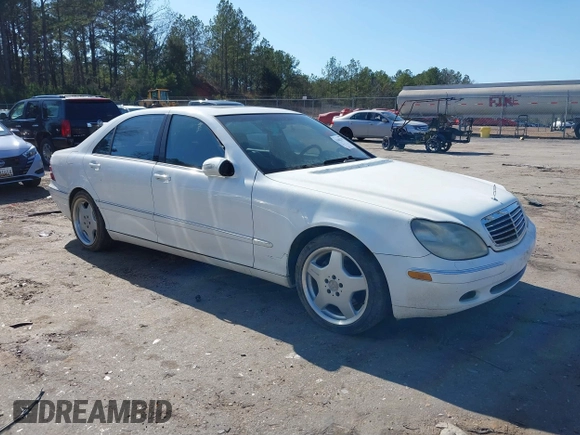 2002 Mercedes-Benz S-Class 5.0L with VIN WDBNG75J62A241861, listed as a IAAI auction lot 41482395 with 1 mi miles. Bid and sale history available at carsss.com. Image 1.