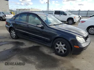 2004 Mercedes-Benz C 240 с VIN WDBRF61J84A545961, выставлен на аукционе Copart как лот 47039855 с пробегом 90 771 миль миль и Списание • Salvage title. История ставок и продаж доступна на DreamBid. Изображение 4.