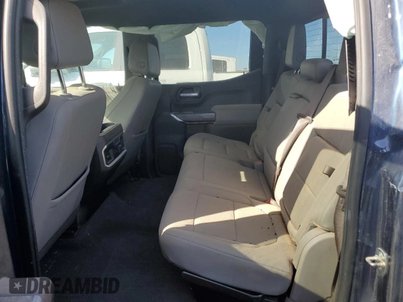 2021 GMC Sierra 1500 SLT z VIN 3GTU9DET0MG369332, wystawiony jako Copart lot #46650135 z przebiegiem 148 095 mil mil oraz Szkoda całkowita • Salvage title. Historia ofert i sprzedaży dostępna na DreamBid. Obrazek 10.
