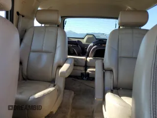 2008 GMC Yukon SLT 4SA z VIN 1GKFK13028J192313, wystawiony jako Copart lot #89207235 z przebiegiem 240 812 mil mil oraz Szkoda całkowita • Salvage title. Historia ofert i sprzedaży dostępna na DreamBid. Obrazek 10.