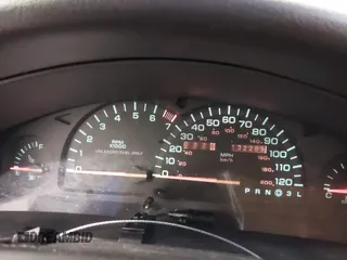 1994 Chrysler Concorde z VIN 2C3HL56F6RH335733, wystawiony jako IAAI lot #41389947 z przebiegiem 132 285 mil mil oraz . Historia ofert i sprzedaży dostępna na DreamBid. Obrazek 7.