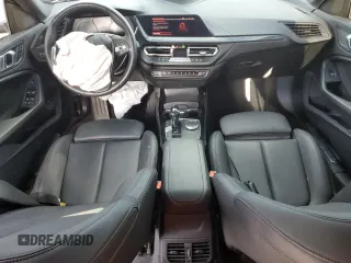 2021 BMW 2 Series 228i z VIN WBA53AK08M7H32194, wystawiony jako Copart lot #56543505 z przebiegiem 31 294 mil mil oraz Szkoda całkowita • Salvage title. Historia ofert i sprzedaży dostępna na DreamBid. Obrazek 8.