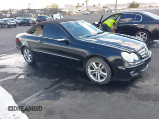 2006 Mercedes-Benz CLK 3.5L with VIN WDBTK56G56T065344, listed as a IAAI auction lot 41962763 with Not Provided miles. Bid and sale history available at carsss.com. Image 1.