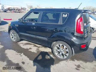 2013 Kia Soul + with VIN KNDJT2A62D7619416, listed as a IAAI auction lot 42046150 with 116,851 mi miles. Bid and sale history available at carsss.com. Image 3.