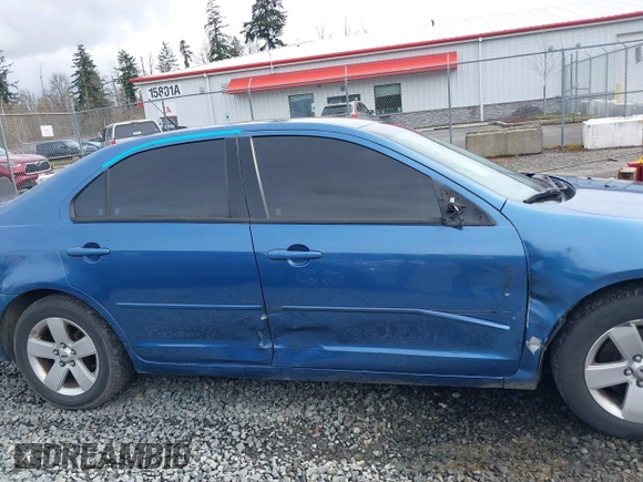 2009 Ford Fusion SE with VIN 3FAHP07129R174071, listed as a IAAI auction lot 41849832 with 208,463 mi miles. Bid and sale history available at carsss.com. Image 13.