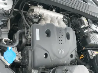 2008 Hyundai Tucson SE with VIN KM8JN72D08U846286, listed as a IAAI auction lot 42671236 with 131,802 mi miles and . Bid and sale history available at DreamBid. Image 14.