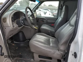 2001 GMC Safari Cargo with VIN 1GTDM19W71B510158, listed as a Copart auction lot 87296804 with 214,236 mi miles and Salvage Title. Bid and sale history available at carsss.com. Image 7.