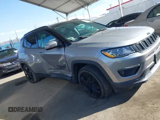 2020 Jeep Compass Latitude w/Sun/Safety Pkg with VIN 3C4NJCBB1LT102627, listed as a IAAI auction lot 41657827 with 68,371 mi miles. Bid and sale history available at carsss.com. Image 13.