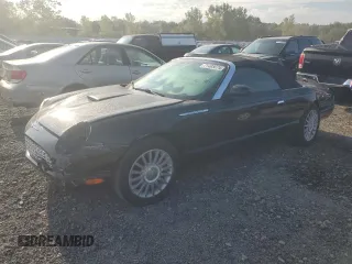 2005 Ford Thunderbird Deluxe z VIN 1FAHP60A45Y103477, wystawiony jako Copart lot #71405074 z przebiegiem 84 866 mil mil oraz Czysty tytuł • Clean title. Historia ofert i sprzedaży dostępna na DreamBid. Obrazek 1.
