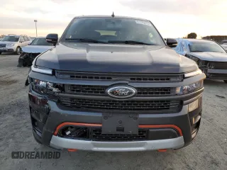 2023 Ford Expedition Timberline с VIN 1FMJU1RG3PEA47689, выставлен на аукционе Copart как лот 81179814 с пробегом 19 237 миль миль и Списание • Salvage title. История ставок и продаж доступна на DreamBid. Изображение 5.