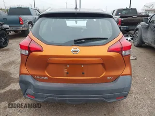 2019 Nissan Kicks SR with VIN 3N1CP5CU7KL556416, listed as a IAAI auction lot 41414054 with 53,250 mi miles. Bid and sale history available at carsss.com. Image 17.