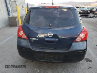 2009 Nissan Versa SL z VIN 3N1BC13E99L381539, wystawiony jako Copart lot #80959644 z przebiegiem 186 390 mil mil oraz Szkoda całkowita • Salvage title. Historia ofert i sprzedaży dostępna na DreamBid. Obrazek 6.