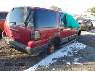 2004 Ford Expedition Special Service with VIN 1FMFU16L34LB23913, listed as a IAAI auction lot 41356774 with 314,079 mi miles. Bid and sale history available at carsss.com. Image 4.