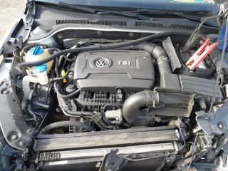 2014 Volkswagen Jetta Sedan SE w/Connectivity/Sunroof PZEV with VIN 3VWD17AJ5EM362888, listed as a IAAI auction lot 41787904 with 143,332 mi miles. Bid and sale history available at carsss.com. Image 10.