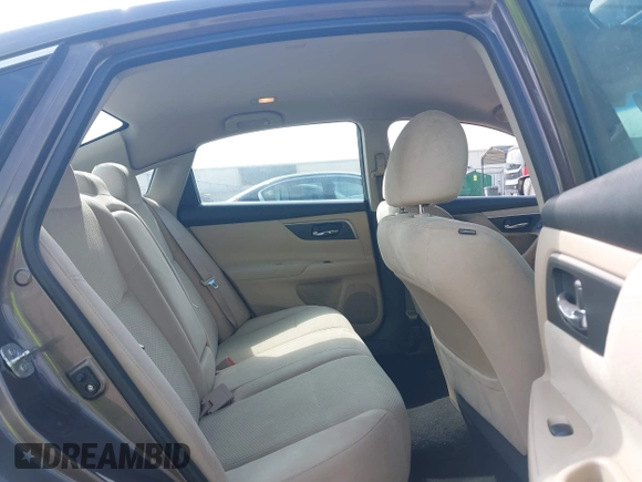 2015 Nissan Altima SV z VIN 1N4AL3AP7FC127544, wystawiony jako IAAI lot #41876358 z przebiegiem 187 503 mil mil oraz . Historia ofert i sprzedaży dostępna na DreamBid. Obrazek 8.