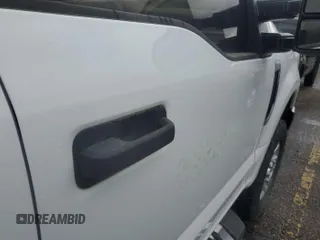 2018 Ford F-350 Platinum with VIN 1FT7W3B65JEC13580, listed as a IAAI auction lot 42631364 with 110,079 mi miles and . Bid and sale history available at DreamBid. Image 23.