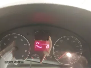2008 Volkswagen Jetta z VIN 3VWRA71K58M183060, wystawiony jako IAAI lot #41700707 z przebiegiem 174 555 mil mil oraz . Historia ofert i sprzedaży dostępna na DreamBid. Obrazek 7.