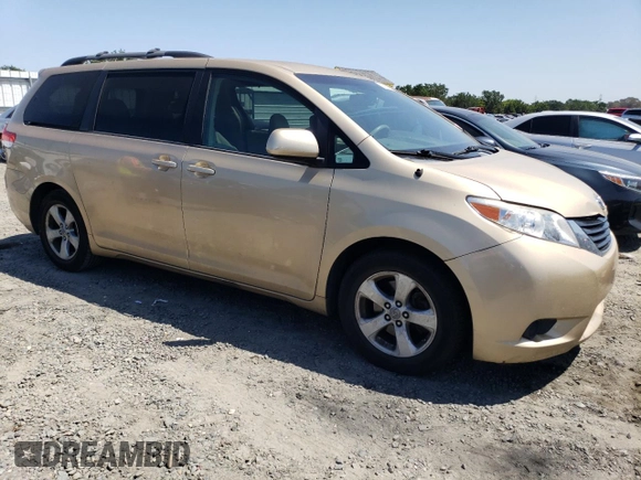 2011 Toyota Sienna LE AAS with VIN 5TDKK3DCXBS133891, listed as a Copart auction lot 55471475 with 132,676 mi miles and Clean Title. Bid and sale history available at carsss.com. Image 4.