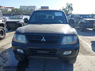 2002 Mitsubishi Montero LTD with VIN JA4MW51R72J014706, listed as a IAAI auction lot 41829993 with 201,091 mi miles. Bid and sale history available at carsss.com. Image 6.