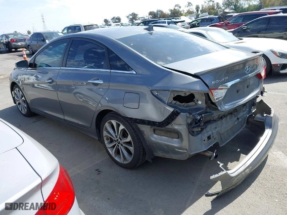 2014 Hyundai Sonata SE with VIN 5NPEC4AC7EH863868, listed as a IAAI auction lot 41687243 with 95,653 mi miles. Bid and sale history available at carsss.com. Image 3.