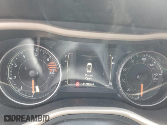 2018 Jeep Cherokee Latitude Tech Connect with VIN 1C4PJLCB1JD605455, listed as a Copart auction lot 61085135 with 117,195 mi miles and Salvage title. Bid and sale history available at DreamBid. Image 9.
