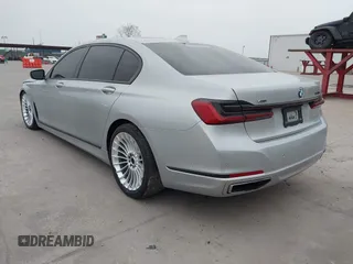 2020 BMW 7 Series 750i xDrive with VIN WBA7U2C04LBM61931, listed as a IAAI auction lot 41835563 with 42,811 mi miles. Bid and sale history available at carsss.com. Image 3.