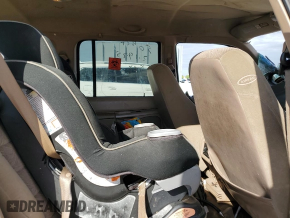 2000 Ford Explorer with VIN 1FMDU63X5YUA25137, listed as a Copart auction lot 46961075 with 188,269 mi miles and Salvage title. Bid and sale history available at DreamBid. Image 11.