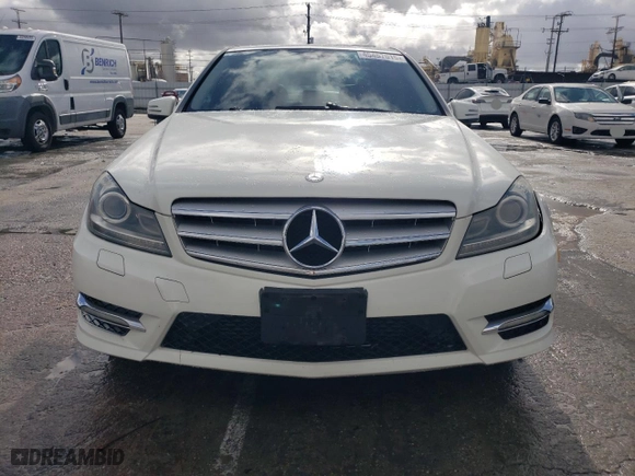 2012 Mercedes-Benz C-Class C 250 Sport with VIN WDDGF4HB0CA613024, listed as a Copart auction lot 45457015 with 152,187 mi miles and Clean Title. Bid and sale history available at carsss.com. Image 5.
