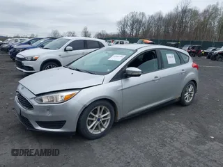 2015 Ford Focus SE with VIN 1FADP3K27FL245114, listed as a IAAI auction lot 42081284 with 90,527 mi miles. Bid and sale history available at carsss.com. Image 2.