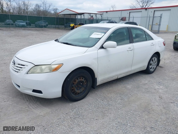 2007 Toyota Camry CE with VIN 4T1BE46KX7U664699, listed as a IAAI auction lot 42040572 with 201,624 mi miles. Bid and sale history available at carsss.com. Image 2.
