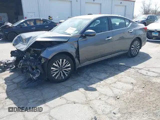 2023 Nissan Altima SV z VIN 1N4BL4DV3PN410873, wystawiony jako IAAI lot #42055332 z przebiegiem 46 121 mil mil oraz . Historia ofert i sprzedaży dostępna na DreamBid. Obrazek 18.