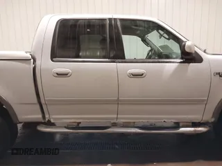 2003 Ford F-150 XLT with VIN 1FTRW08L83KA45989, listed as a IAAI auction lot 41048095 with 226,328 mi miles. Bid and sale history available at carsss.com. Image 14.