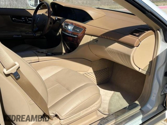 2007 Mercedes-Benz CL 550 z VIN WDDEJ71X67A005415, wystawiony jako Copart lot #47699805 z przebiegiem 20 017 mil mil oraz Czysty tytuł • Clean title. Historia ofert i sprzedaży dostępna na DreamBid. Obrazek 5.