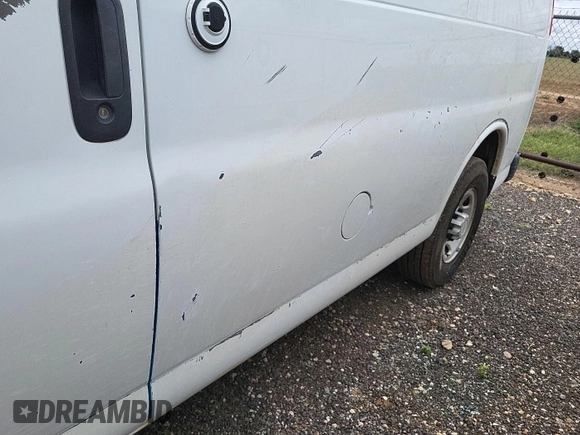 2010 Chevrolet Express Cargo with VIN 1GCZGFBA7A1166586, listed as a IAAI auction lot 42670844 with 161,614 mi miles and . Bid and sale history available at DreamBid. Image 13.