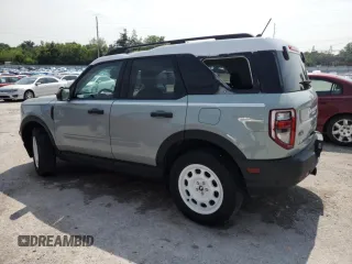 2023 Ford Bronco Sport Heritage z VIN 3FMCR9G68PRD84102, wystawiony jako Copart lot #59486695 z przebiegiem 17 710 mil mil oraz Szkoda całkowita • Salvage title. Historia ofert i sprzedaży dostępna na DreamBid. Obrazek 2.