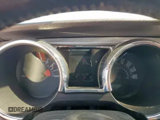 2008 Ford Mustang GT Deluxe z VIN 1ZVHT82H885154382, wystawiony jako Copart lot #51860665 z przebiegiem Nie podano mil oraz Szkoda całkowita • Salvage title. Historia ofert i sprzedaży dostępna na DreamBid. Obrazek 9.