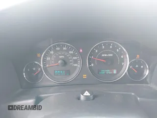 2007 Jeep Commander Sport with VIN 1J8HG48K77C556917, listed as a IAAI auction lot 42659784 with 216,395 mi miles and . Bid and sale history available at DreamBid. Image 7.