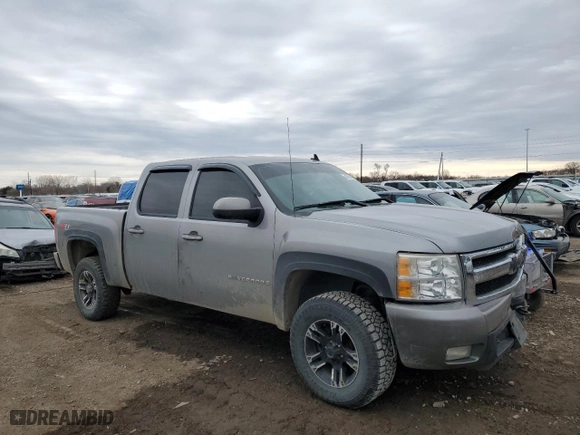 2007 Chevrolet Silverado 1500 LTZ with VIN 2GCEK13M971503996, listed as a Copart auction lot 46301495 with 278,359 mi miles and Salvage Title. Bid and sale history available at carsss.com. Image 4.