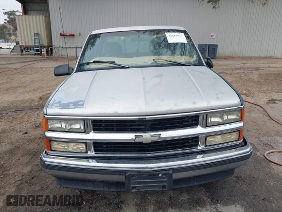 1998 Chevrolet Silverado 1500 with VIN 2GCEC19R3W1122806, listed as a IAAI auction lot 42153517 with 271,788 mi miles and . Bid and sale history available at DreamBid. Image 12.