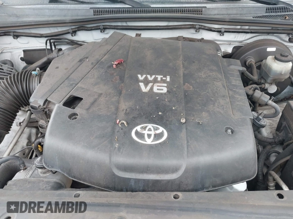 2010 Toyota Tacoma PreRunner z VIN 3TMJU4GN8AM103120, wystawiony jako IAAI lot #42226797 z przebiegiem 237 153 mil mil oraz . Historia ofert i sprzedaży dostępna na DreamBid. Obrazek 10.