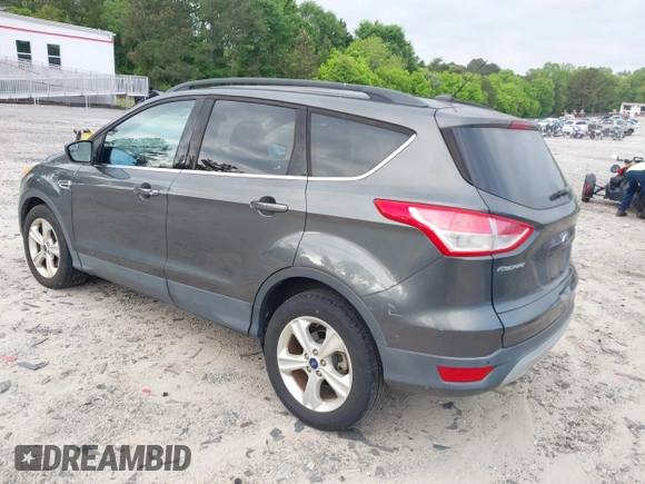 2016 Ford Escape SE with VIN 1FMCU0GX3GUC05279, listed as a IAAI auction lot 42142557 with 87,177 mi miles. Bid and sale history available at carsss.com. Image 3.