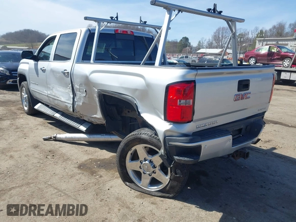2015 GMC Sierra 2500HD Denali z VIN 1GT120EG3FF135791, wystawiony jako IAAI lot #41854102 z przebiegiem 93 186 mil mil oraz . Historia ofert i sprzedaży dostępna na DreamBid. Obrazek 3.